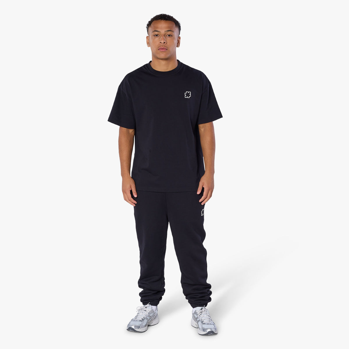 Black | Alt 2